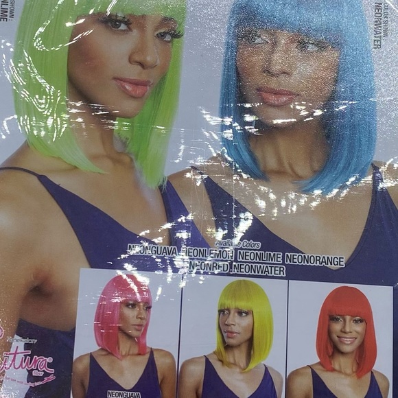 NWT- NEON LIME STRAIGHT ROUNDED CHINA BANG BOB by - Mane Concept Futura - Picture 5 of 7
